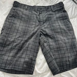 Black and grey plaid golf shorts - Nike dry fit - size 34
